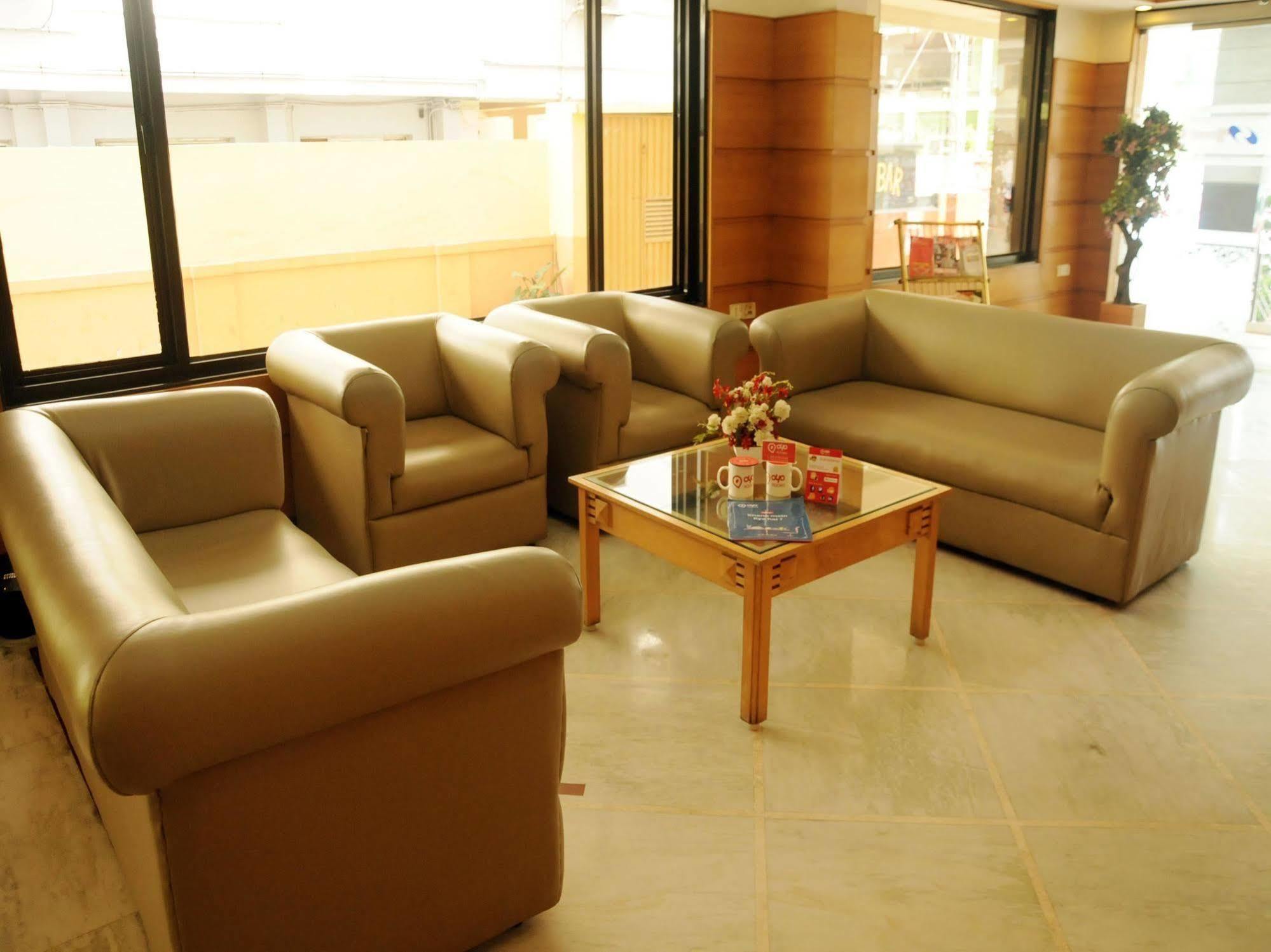 Hotel Super Capital O Grand Plaza Coimbatore Exterior foto
